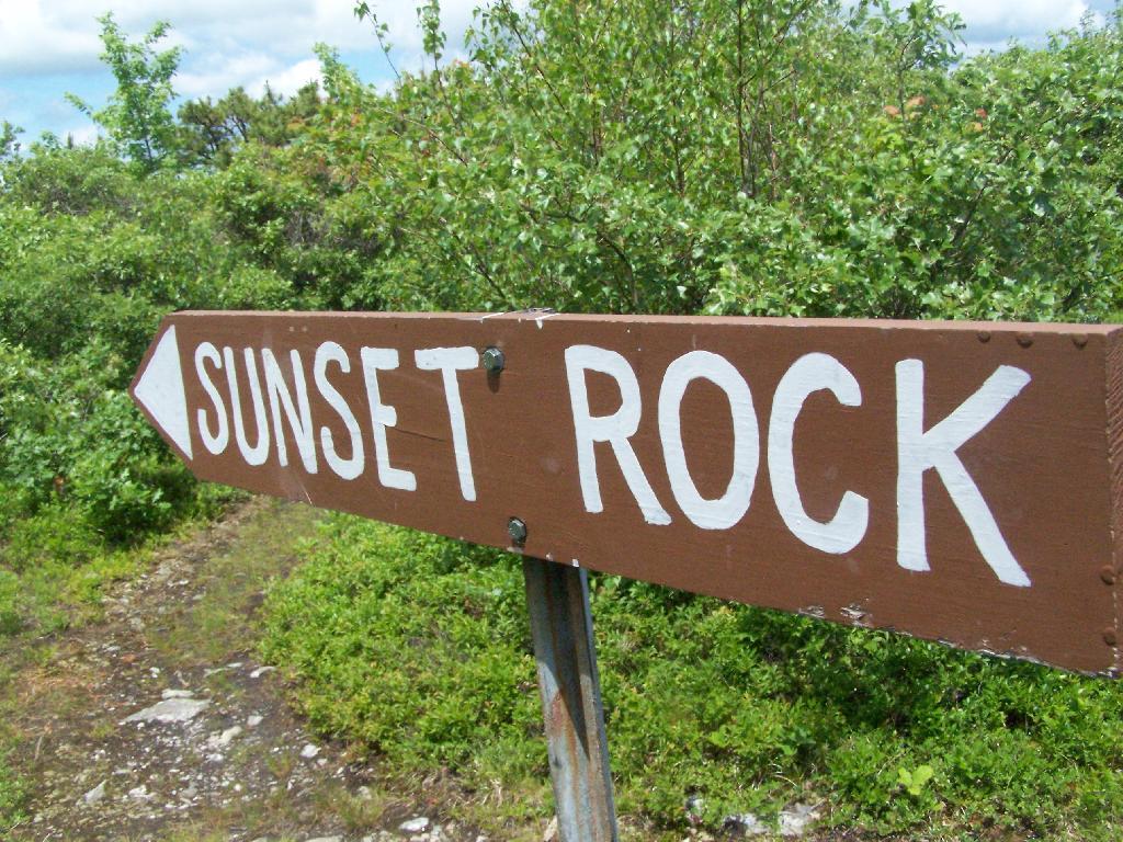 To Sunset Rock