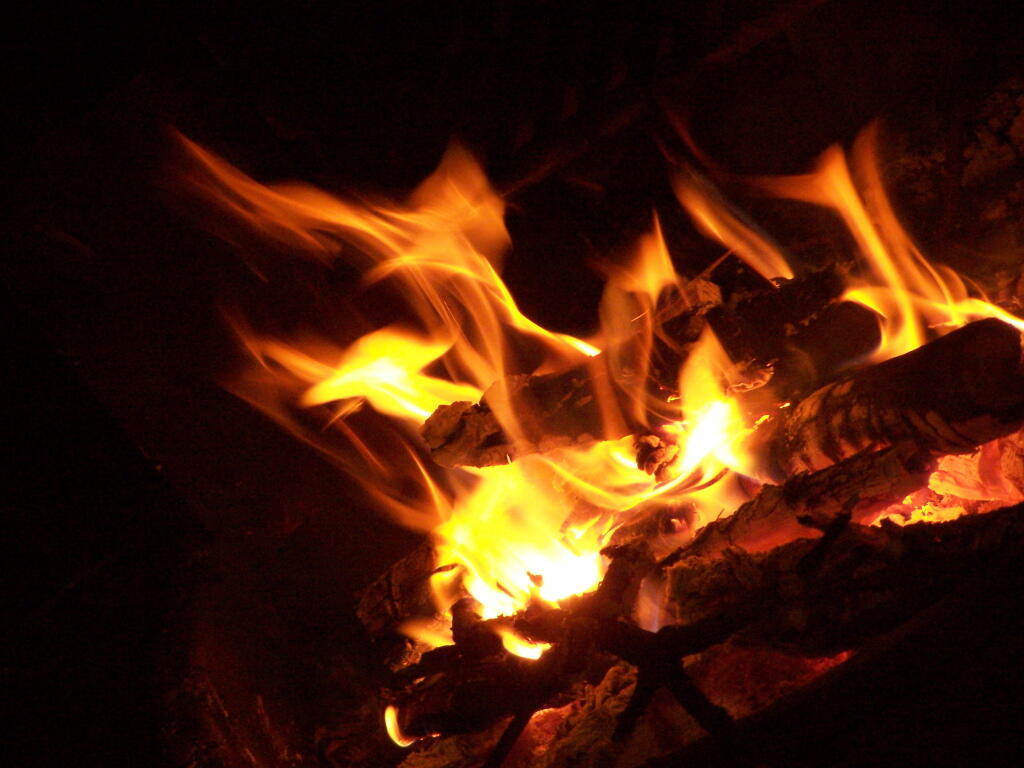  Burnin\' Wood