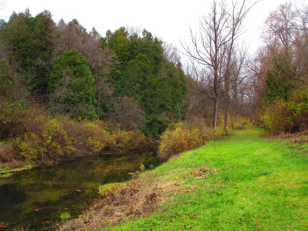 Riding along the Old Chenango Canal 