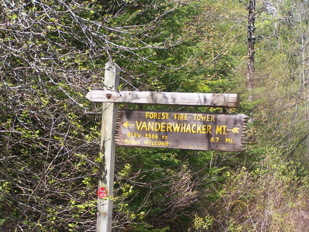 Vanderwhacker Firetower Trail Sign