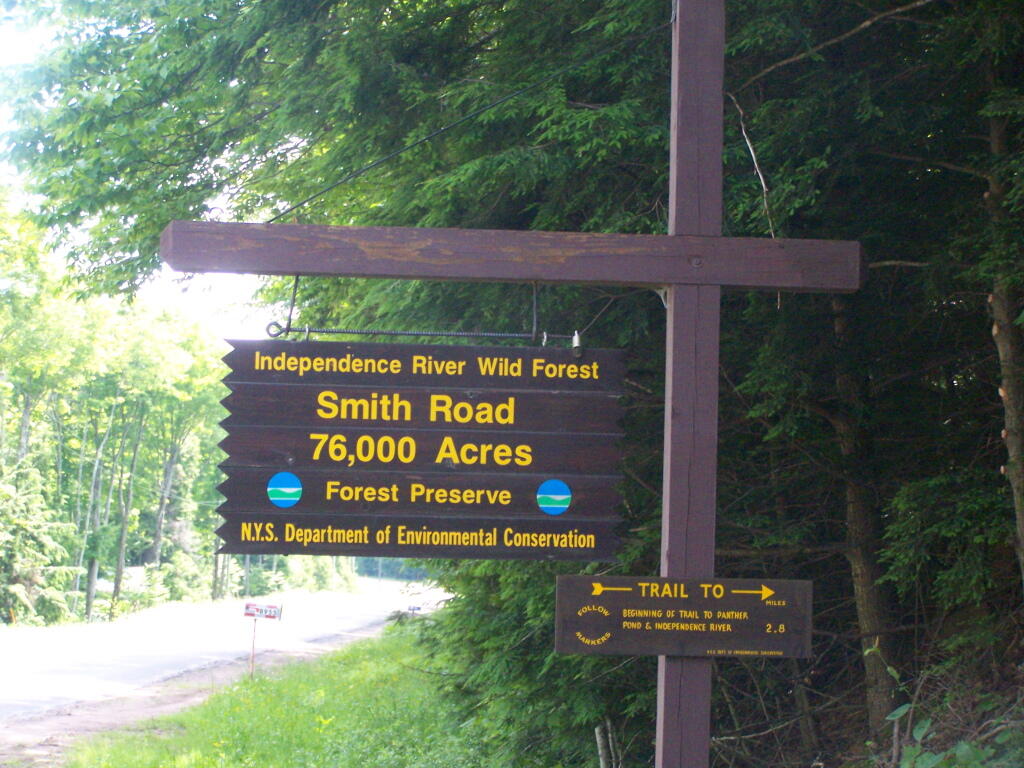 Smith Road Sign