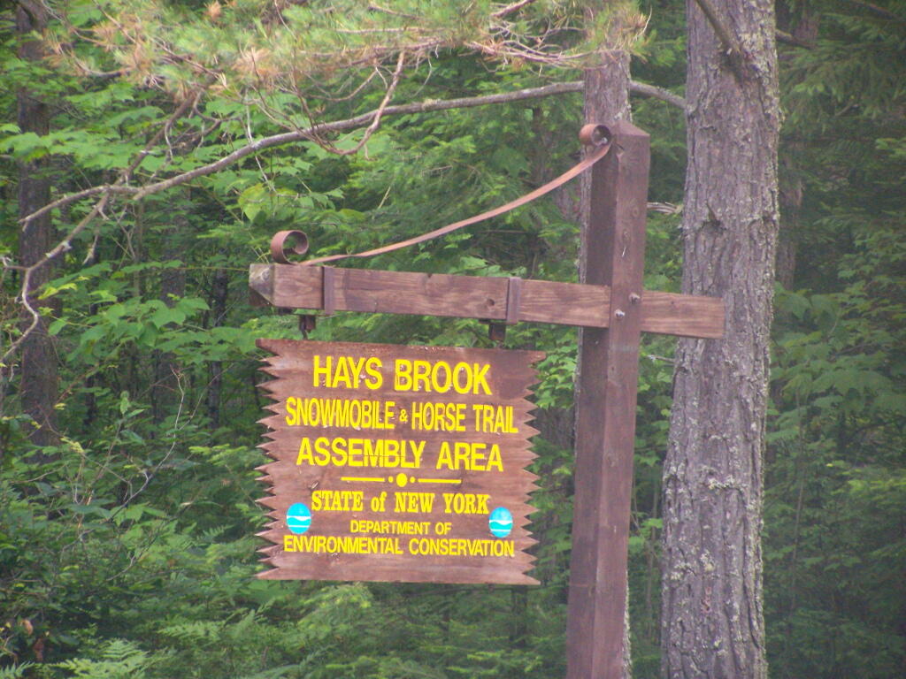 Hays Brook Horse Trails Sign