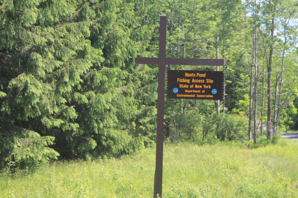 Hunts Pond State Forest Sign