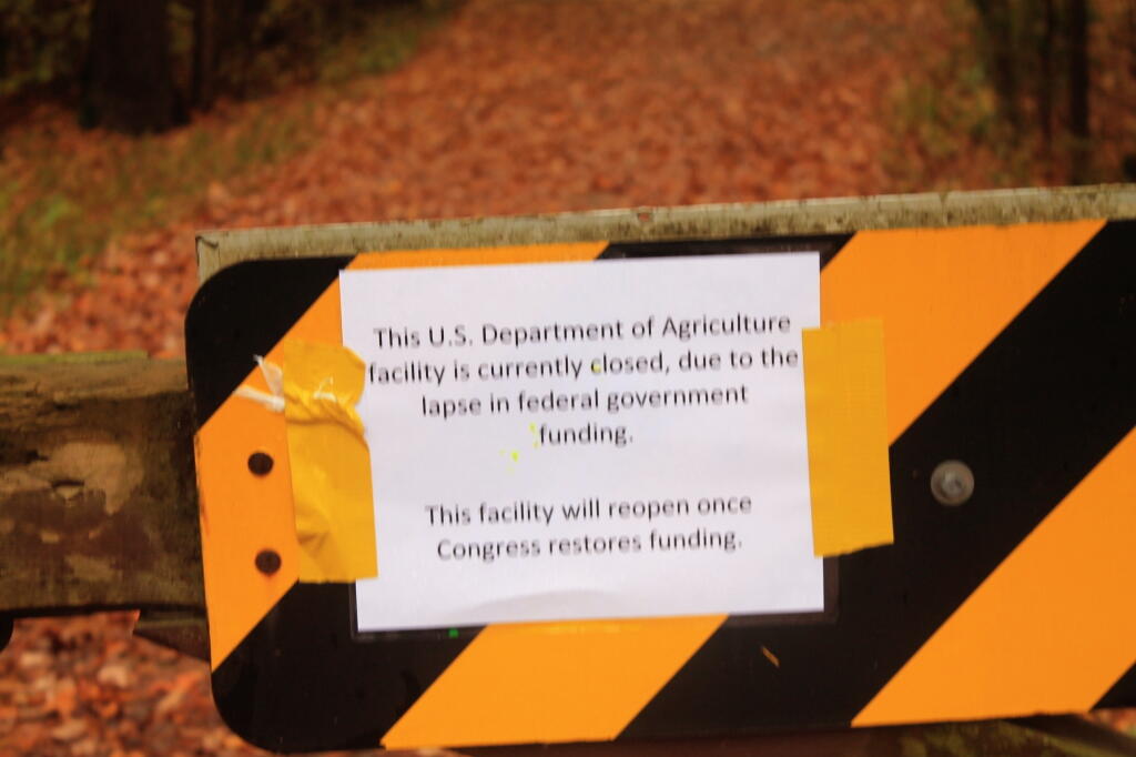 Government Shutdown Notice at Blueberry Fee Camping Area