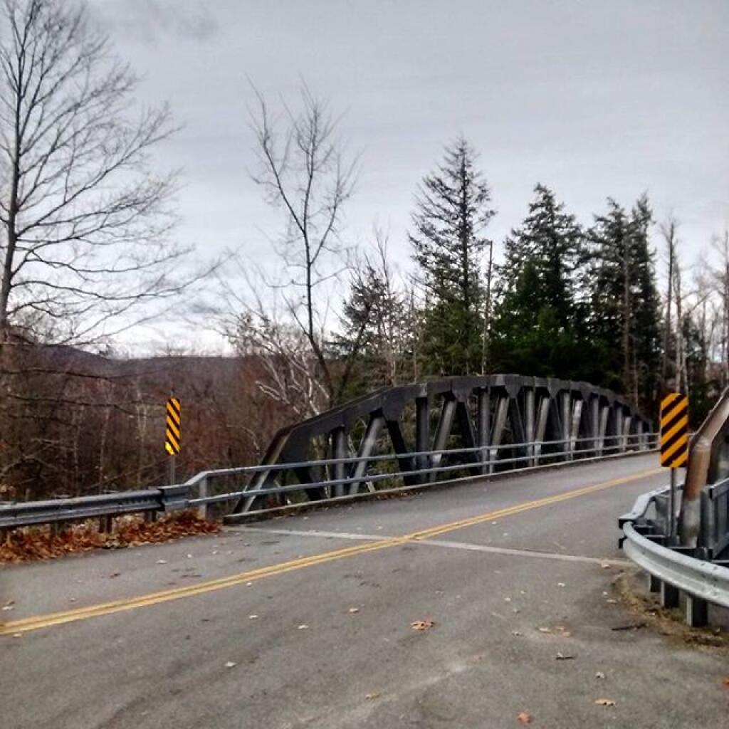 Silver Bridge on Brooklyn Road