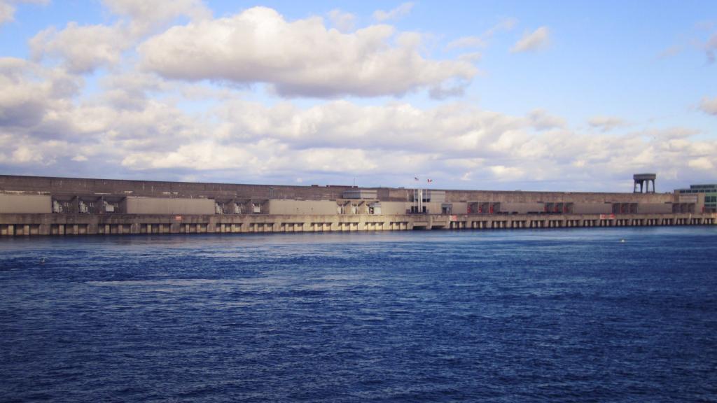 Barnhart Island Power Dam