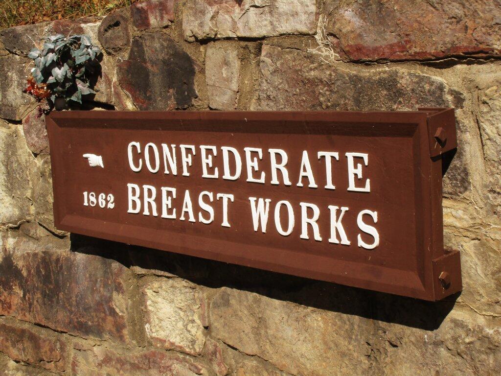  Confederate Breast Works