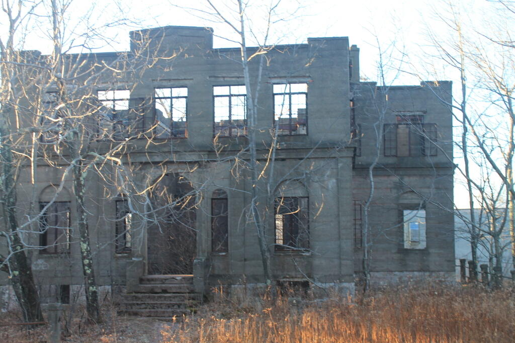 Photo: Auxiliary Building