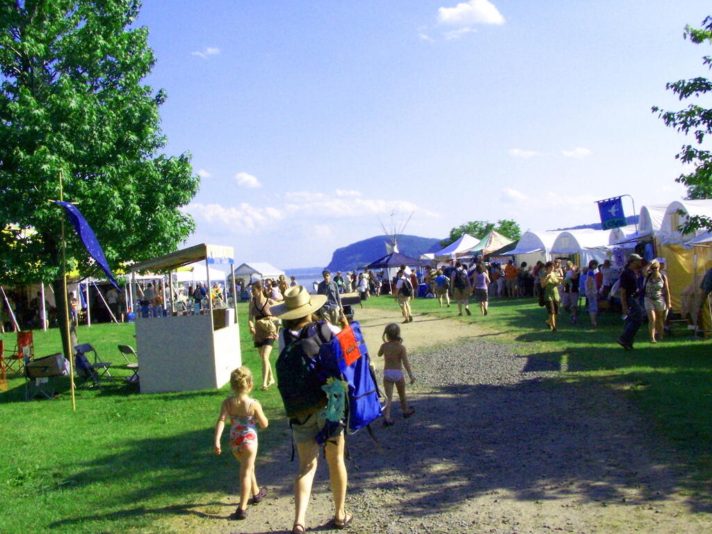 Photo: Vendors
