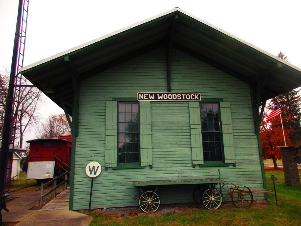 Photo: New Woodstock Station