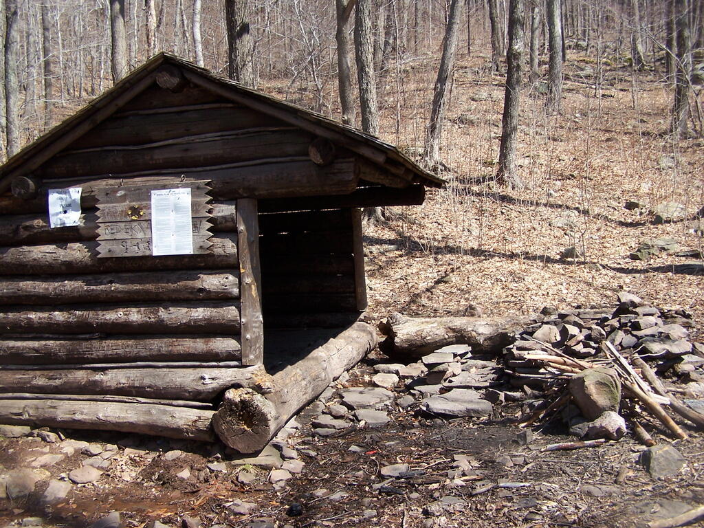 Photo: Echo Lake Leanto