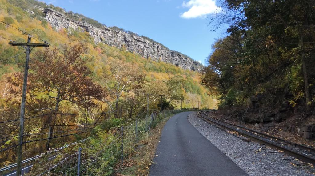 Photo: Inside the Gap North of Cumberland