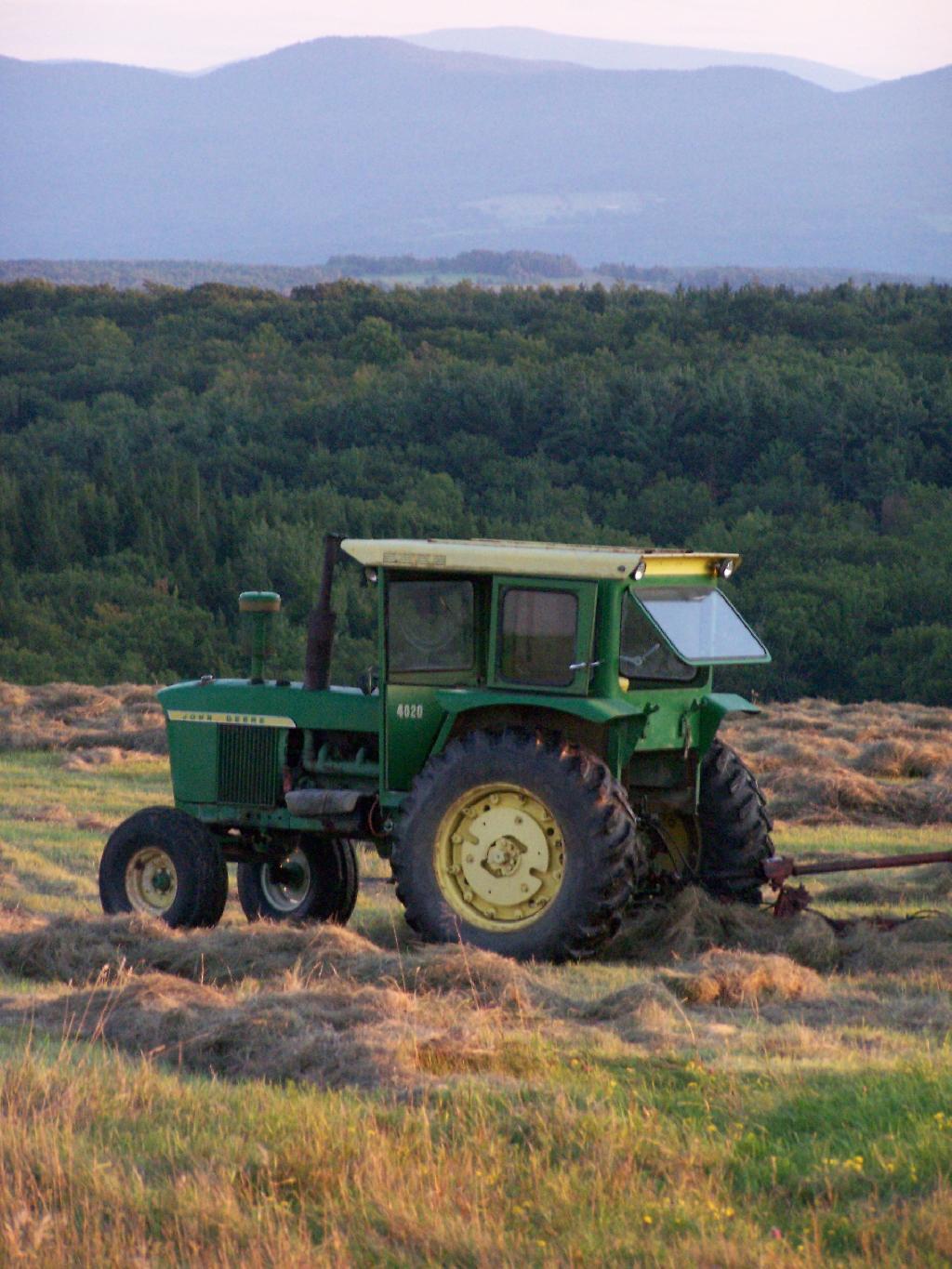 Photo: Farm Tractor