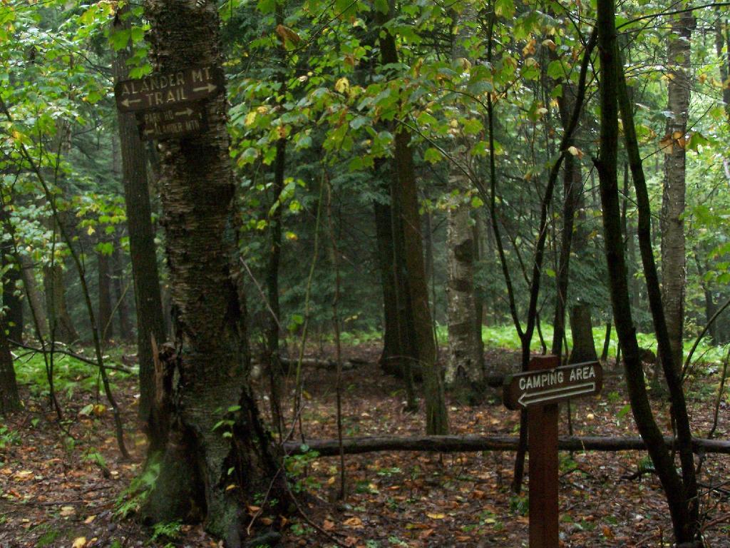Photo: Sign to Camping Area