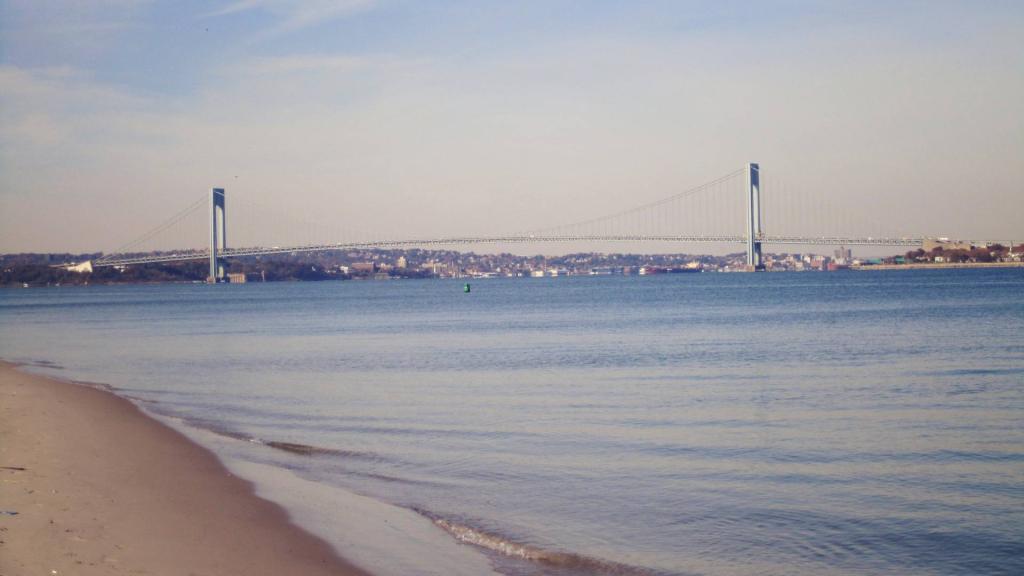Photo: Curvature of the VZ Bridge