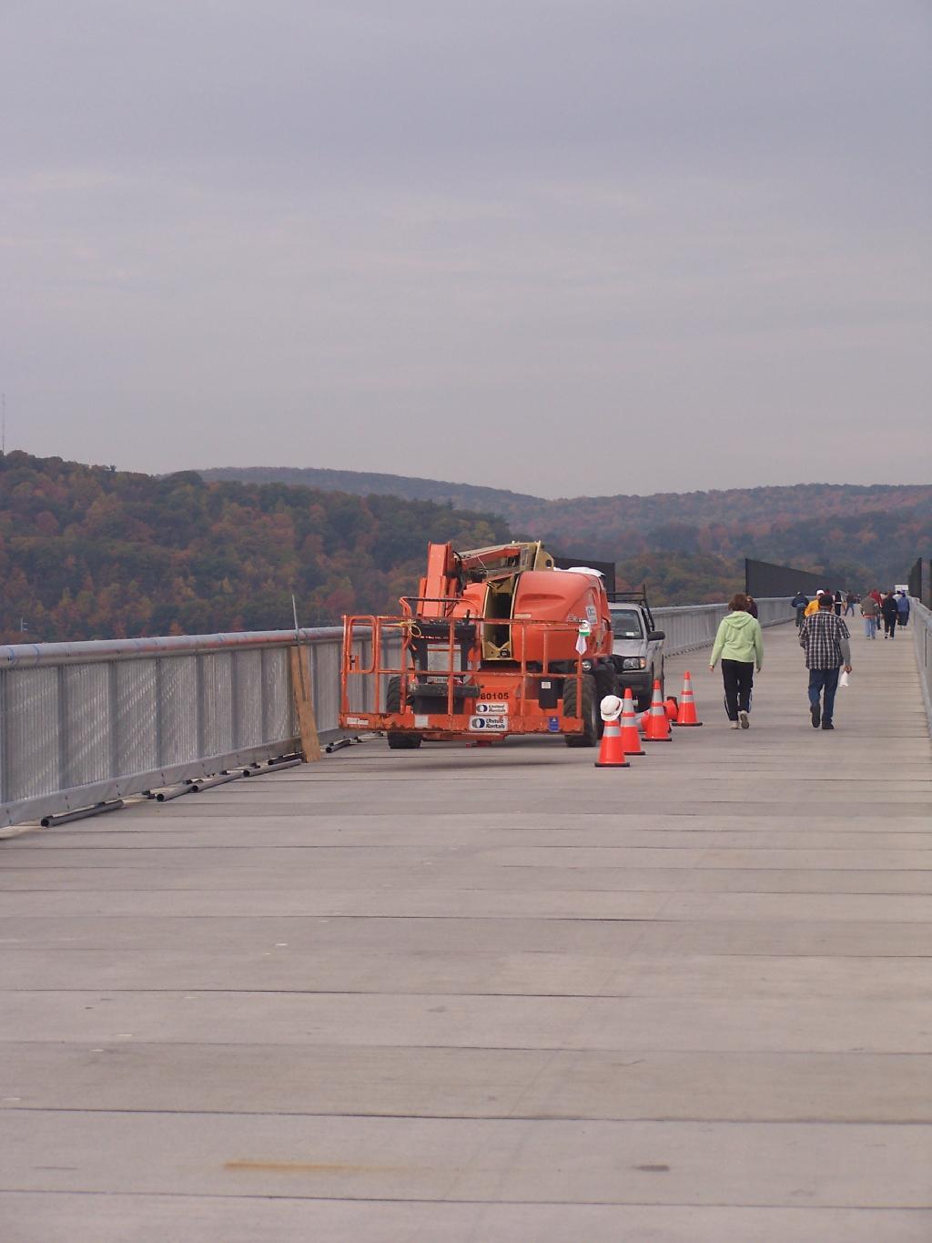 Photo: Maintence Equipment on the Bridge