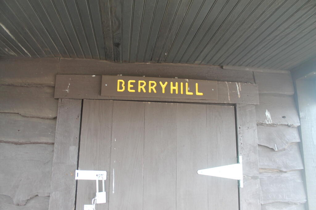 Photo:Berry Hill Observer Cabin