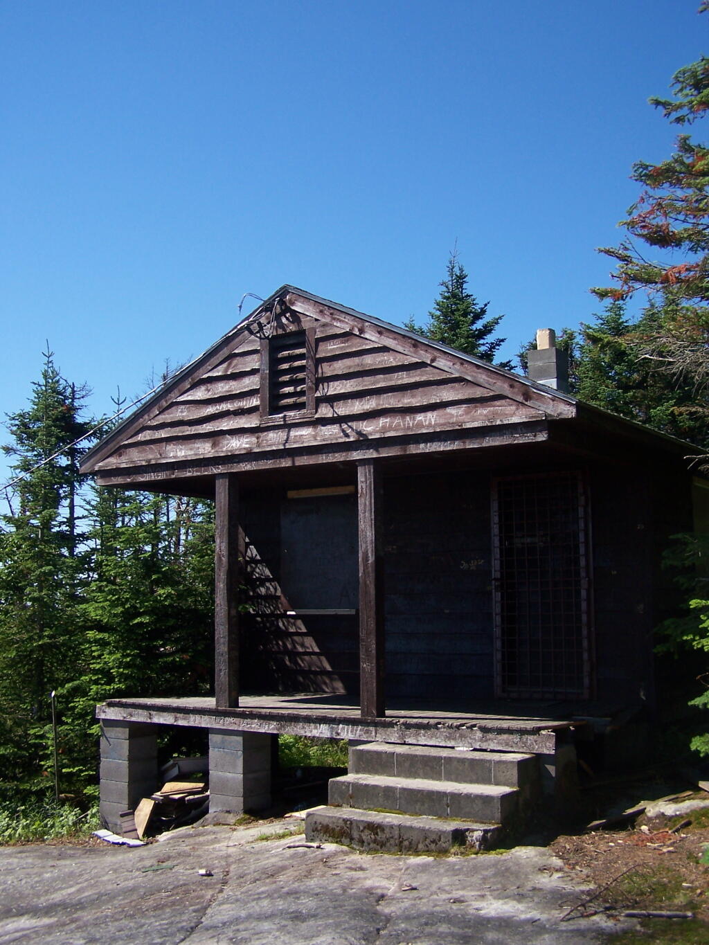 Photo: Old Rangers' Cabin