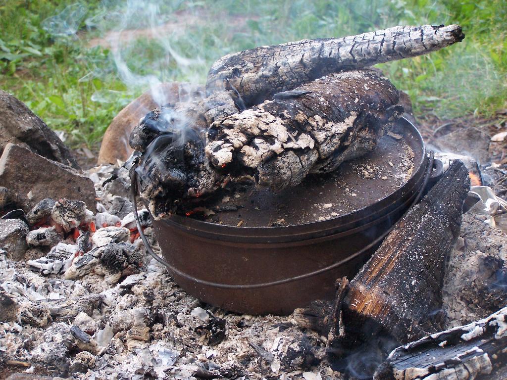 Photo: Baking in Dutch Oven