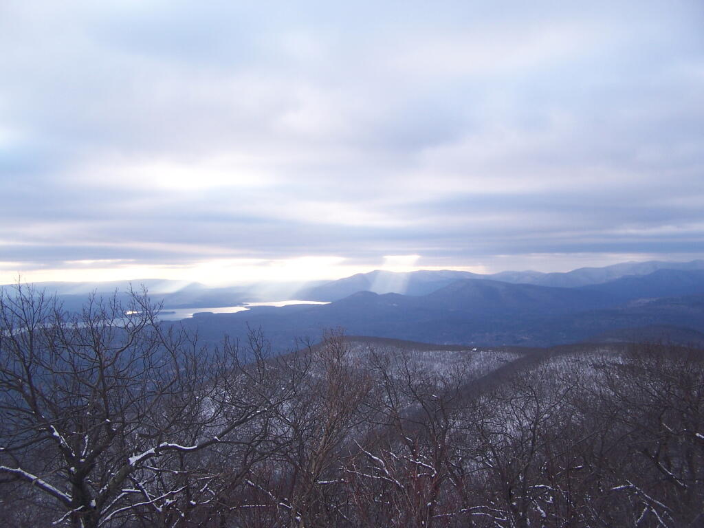Photo: Gods Rays Reach Into Reservior