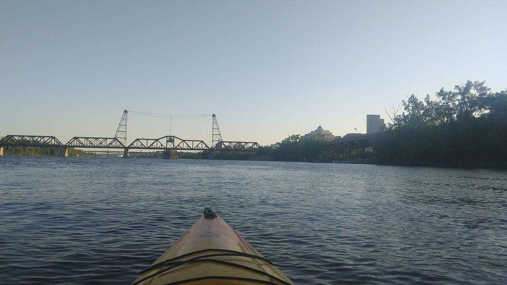 Photo: Livingston Street Rail Bridge
