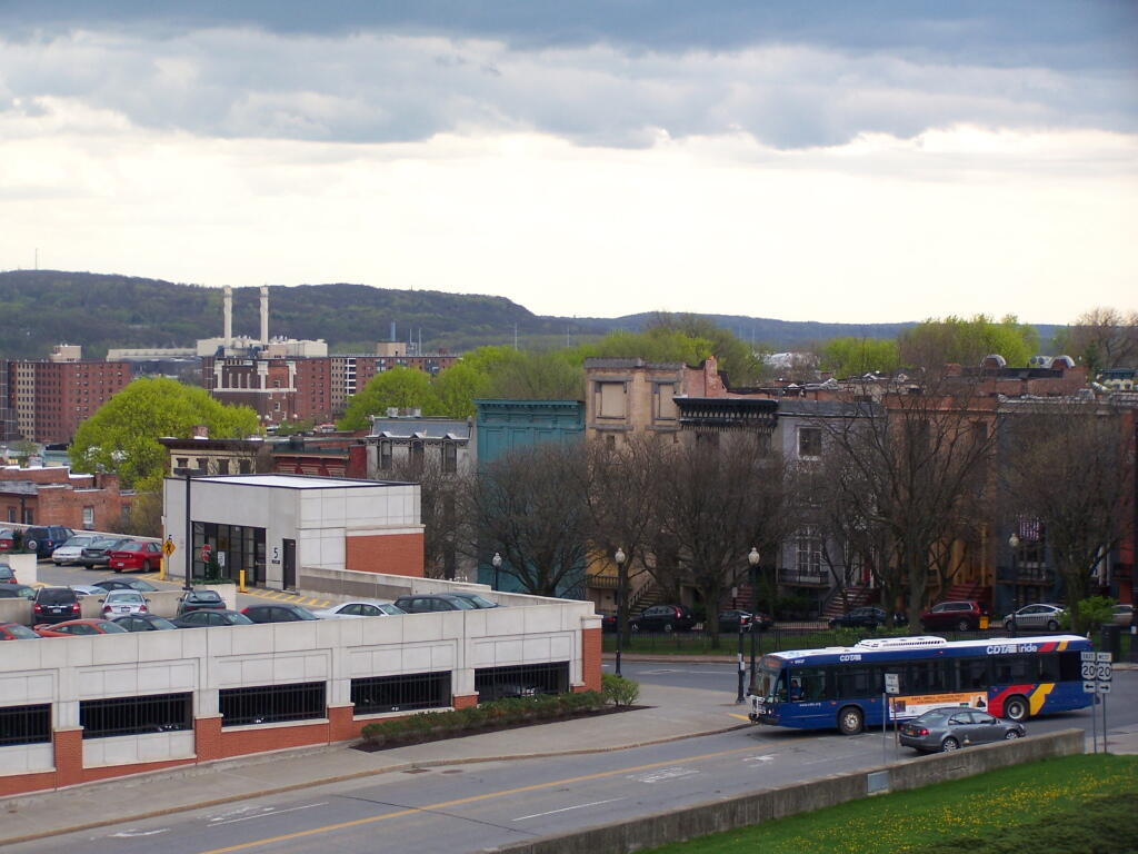 Photo: Bus Turns On To Eagle Street