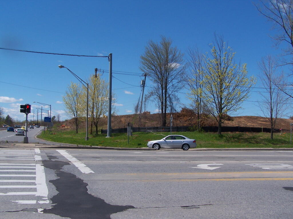 Photo: Washington Ave and Fuller