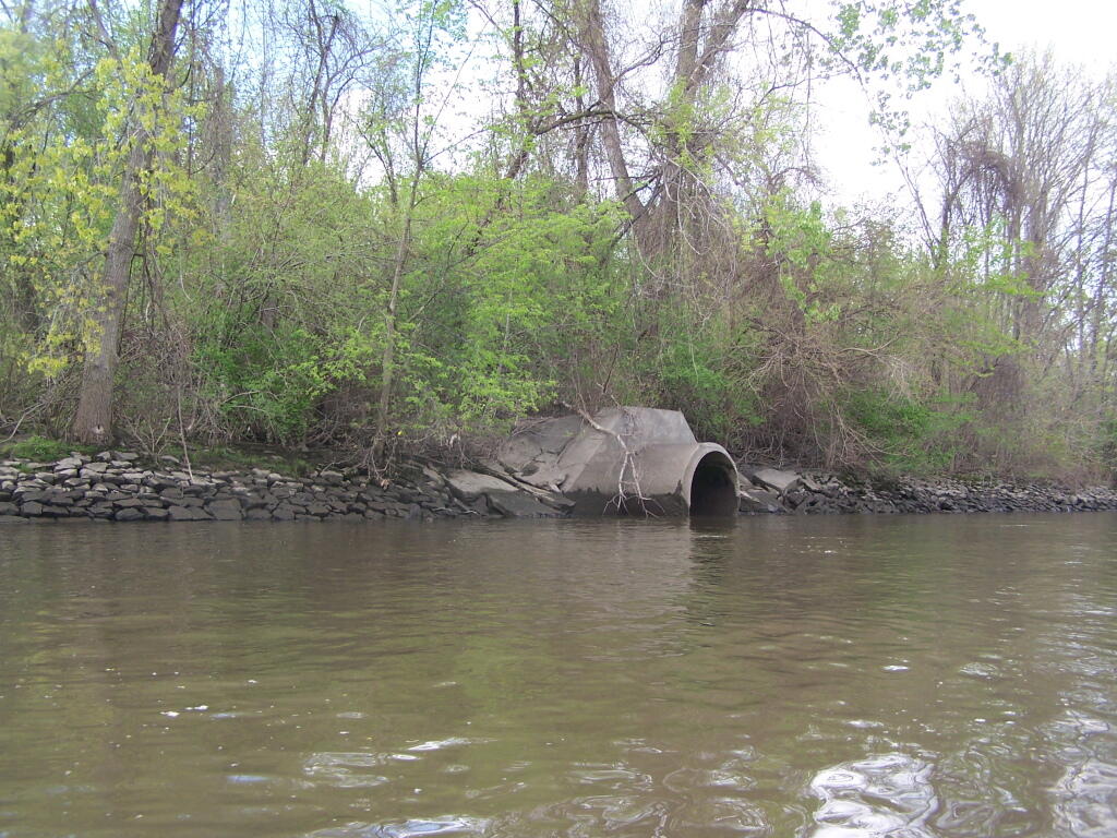 Photo: Stormwater Outfall Into the Hudson River