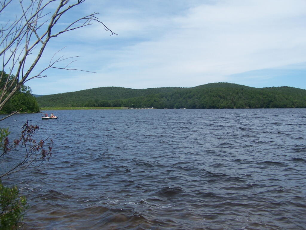 Photo: Somerset Reservior Dam