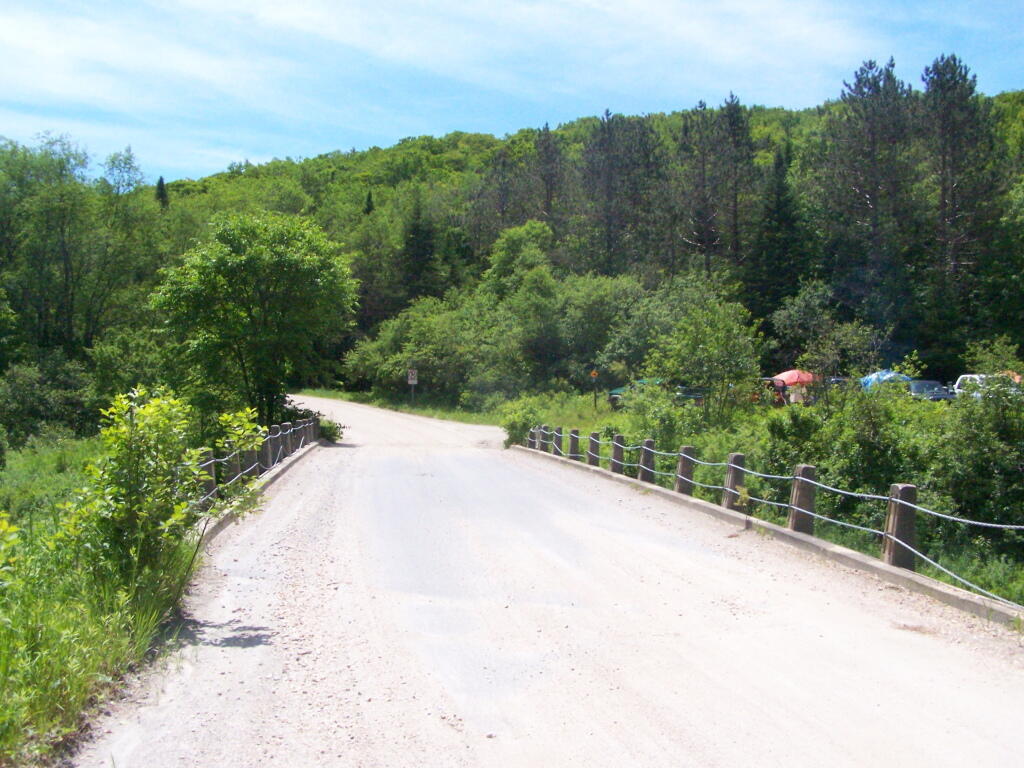 Photo: Somerset Road Bridge