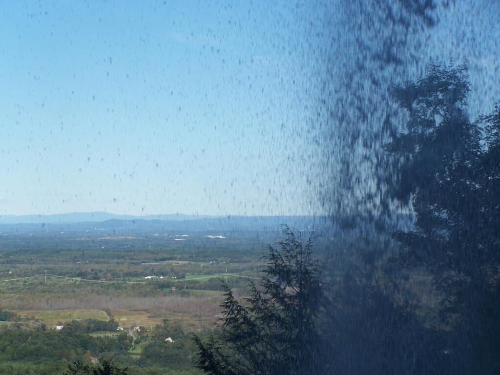 Photo: Valley with Water in Front of It