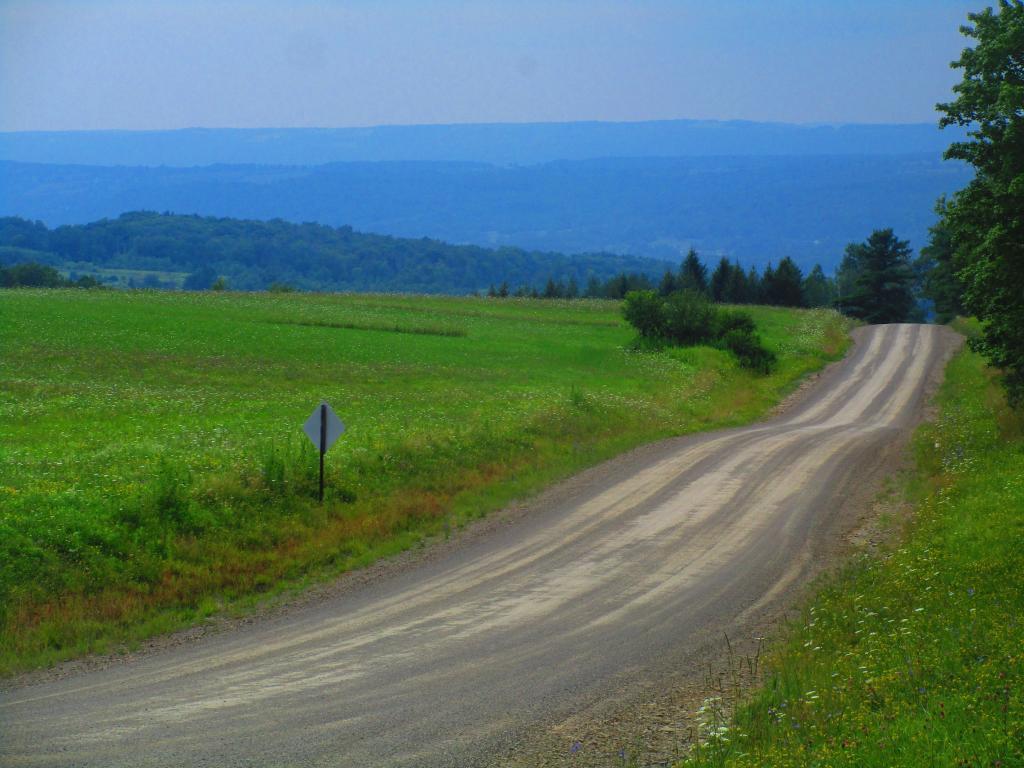 Photo: Into the Valley  from Tower Hill Road