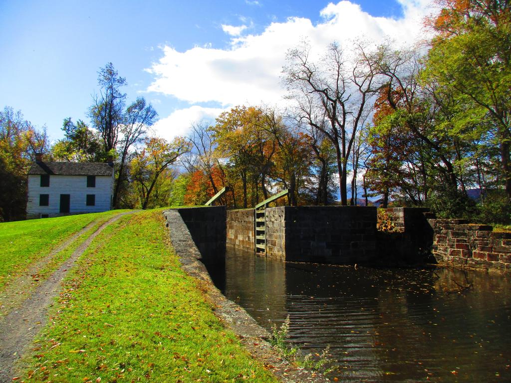Photo: Lock 75