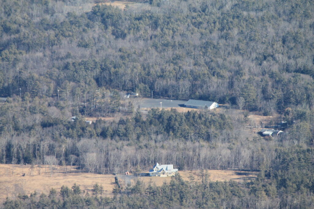 Photo: Houses Outside of Woodstock