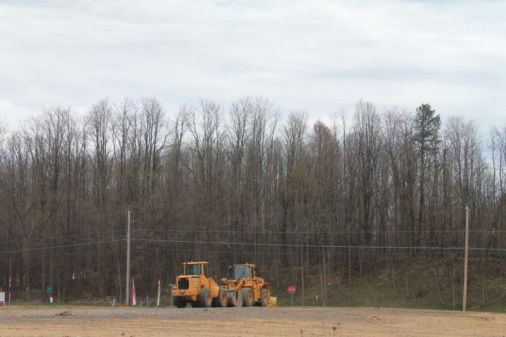 Photo: Earth Movers