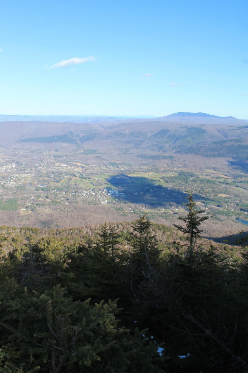 Photo: Manchester from Lookout Rock