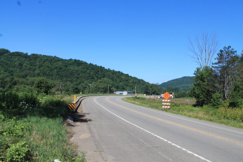 Photo: West Along US 6 Near Roulette