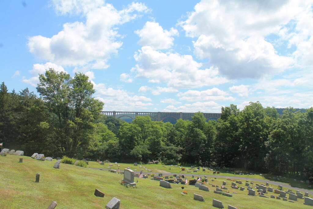 Photo: Bridge from Cementary