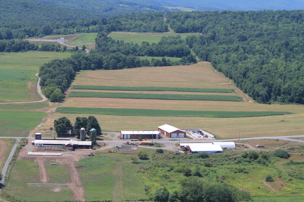 Photo: Farm Along Susquehanna