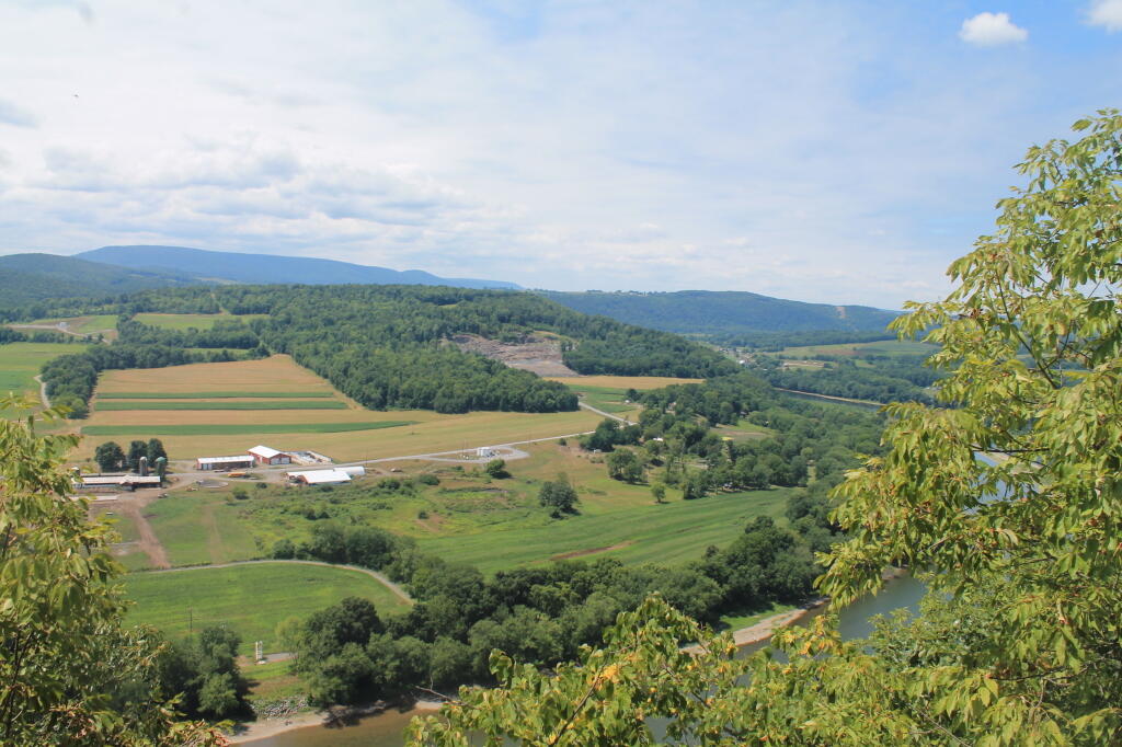Photo: River Valley