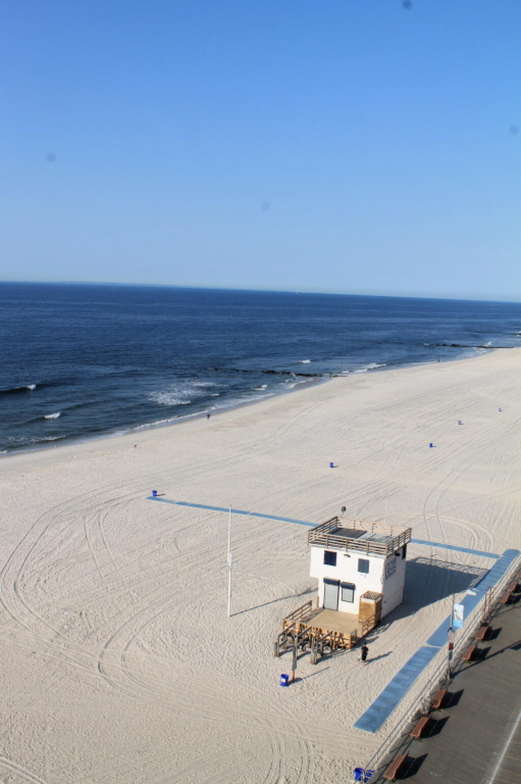 Photo: Lifeguard Shack