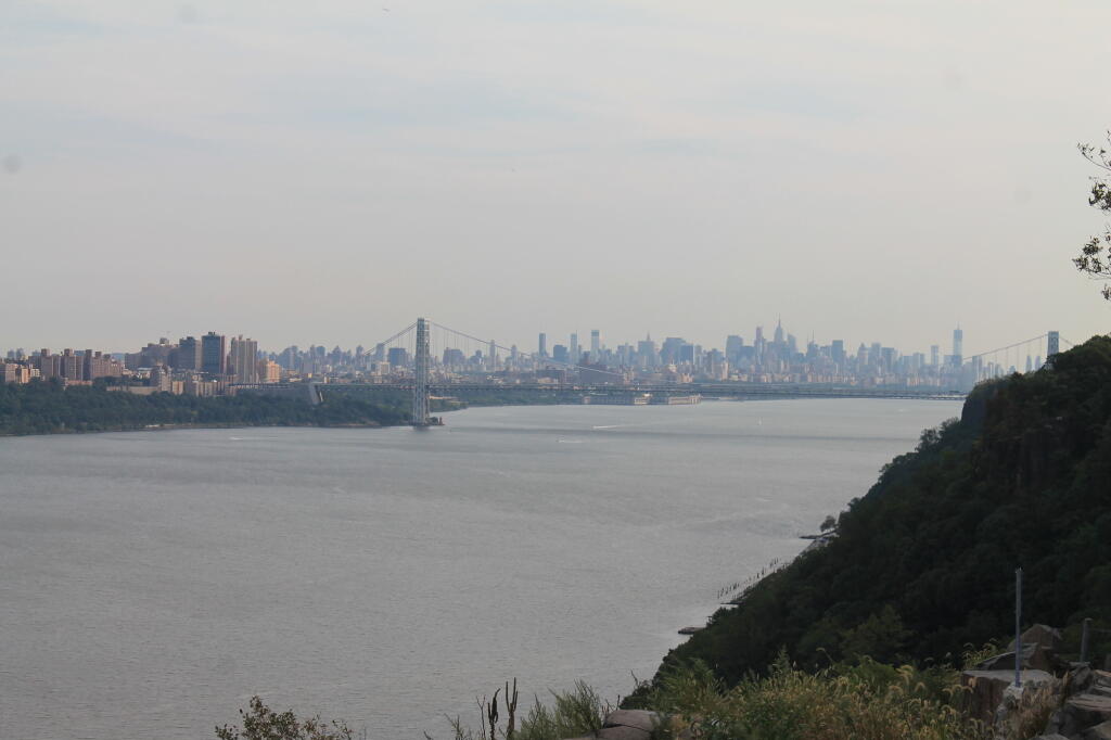 Photo: Manhattan and George Washington Bridge