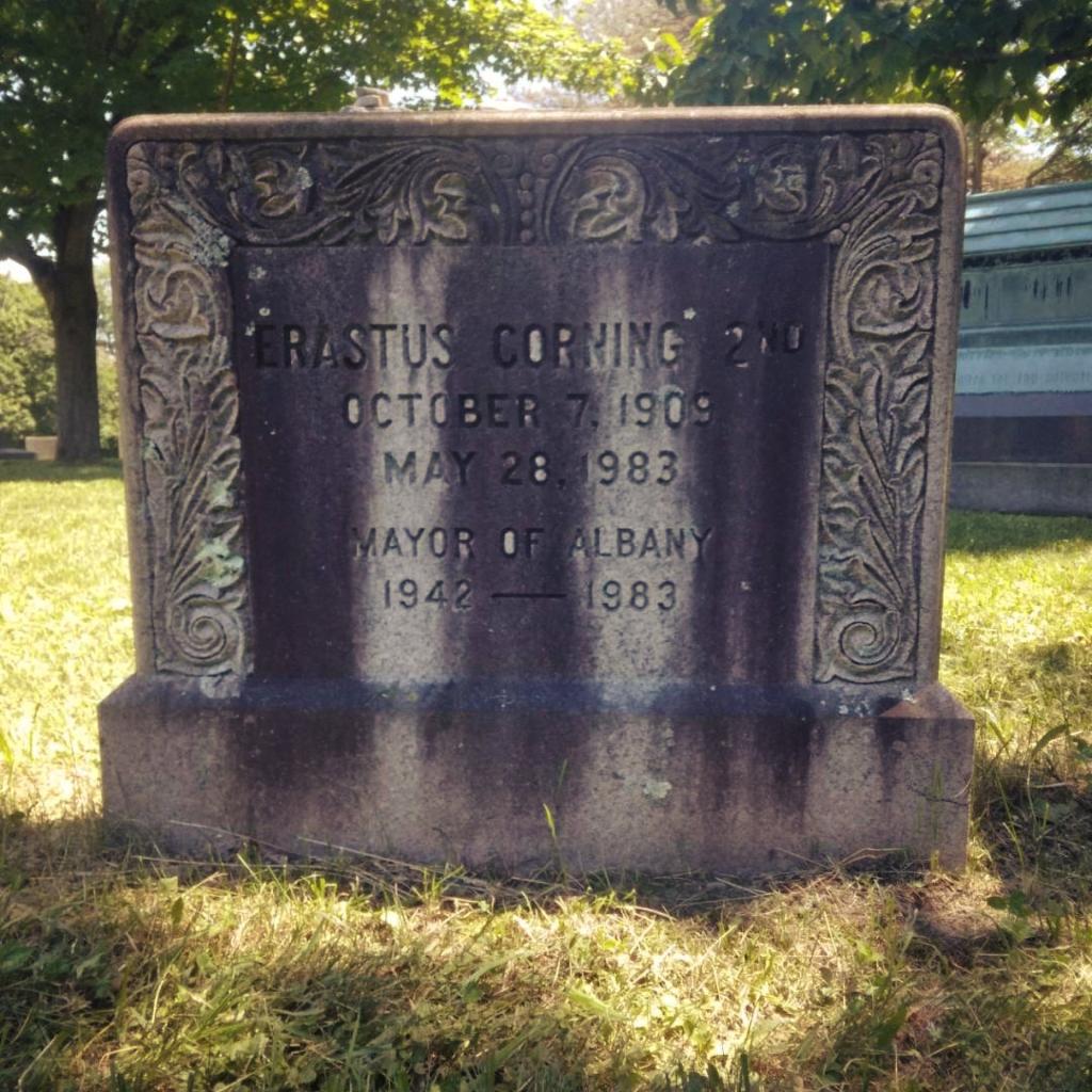 Photo: Erastus Corning Gravestone