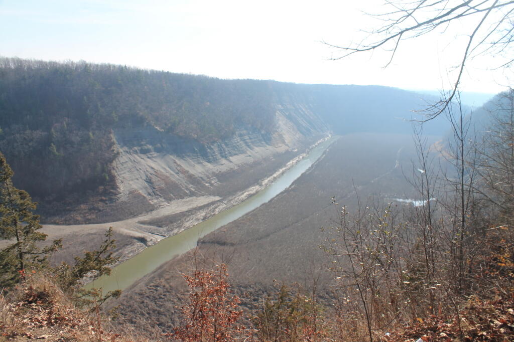 Photo: South on Letchworth Gorge
