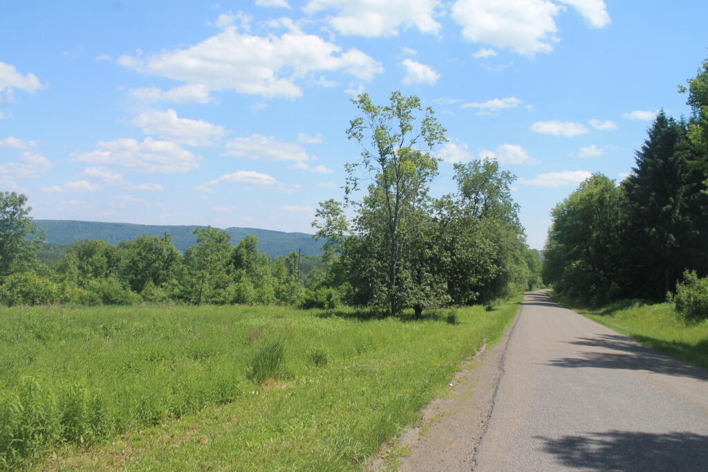 Photo: Hunts Pond Road