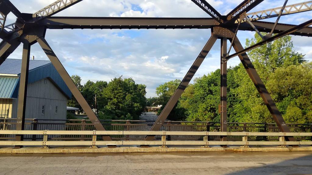 Photo: NY 5S Bridge