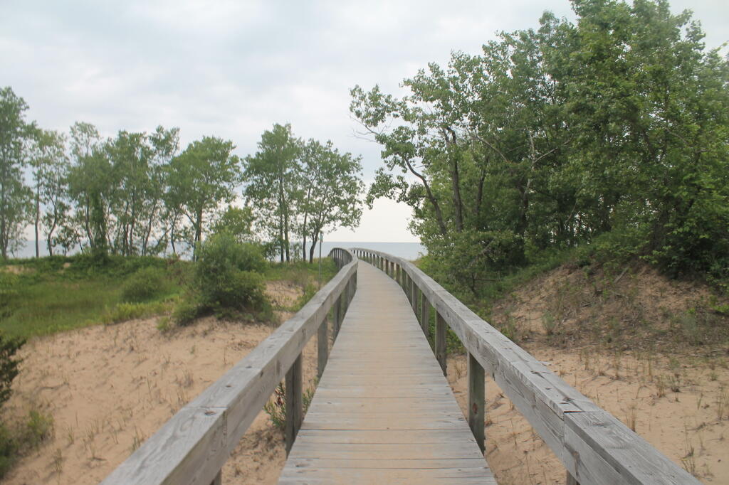 Photo: Lakeview Beach Boardwalk