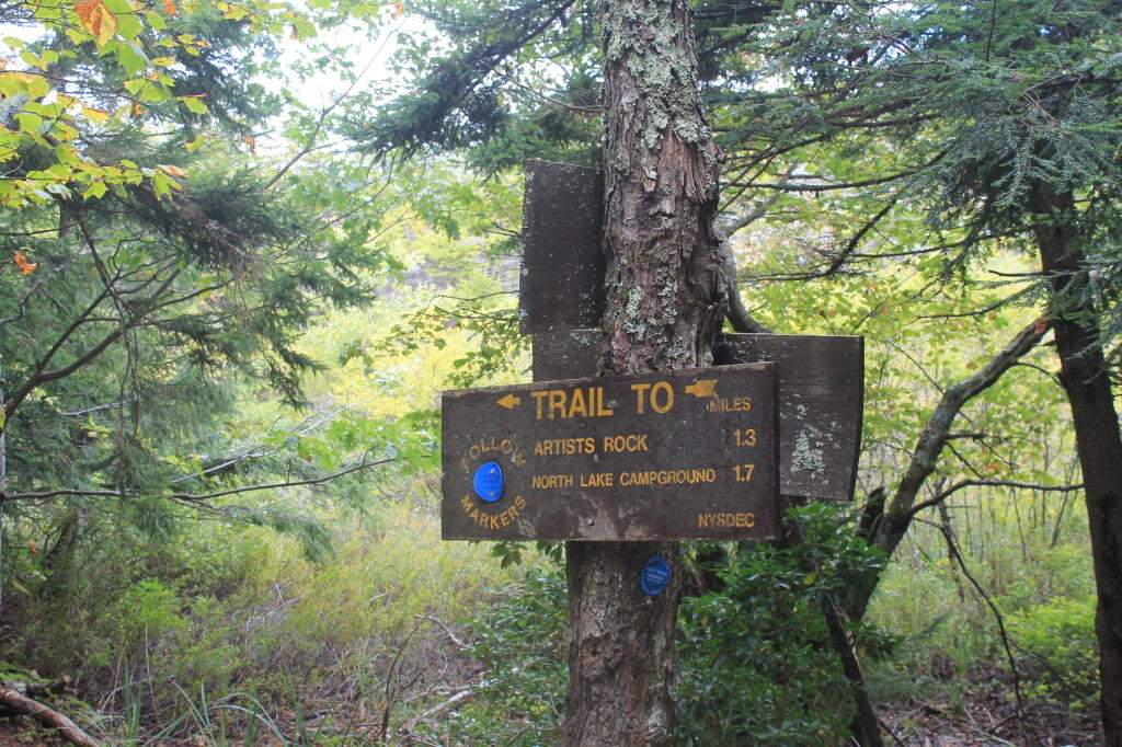 Photo: Trail Distance Signs from Badman Cave