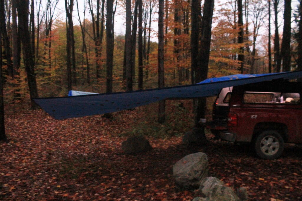 Photo: Tarp Strung Over Truck