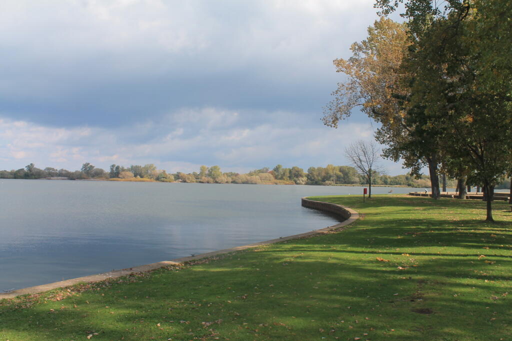Photo: Marina Lake from East Pier